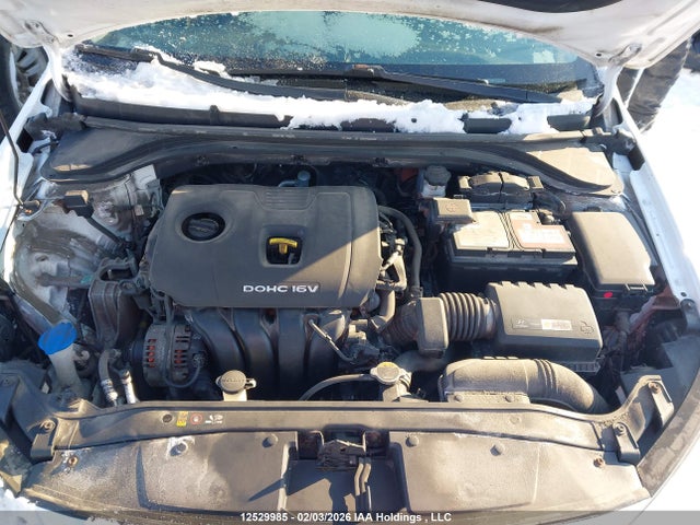 5NPD74LF3HH059126 Hyundai Elantra Le