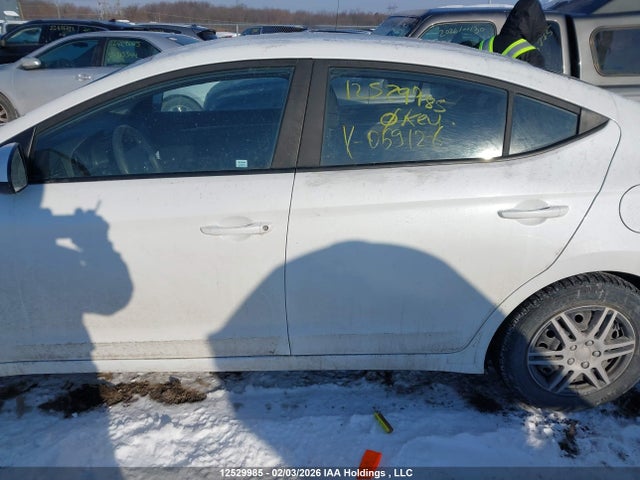 5NPD74LF3HH059126 Hyundai Elantra Le