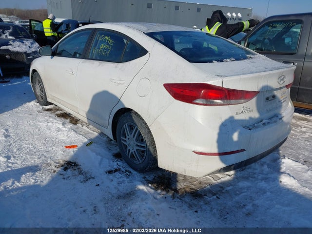 5NPD74LF3HH059126 Hyundai Elantra Le