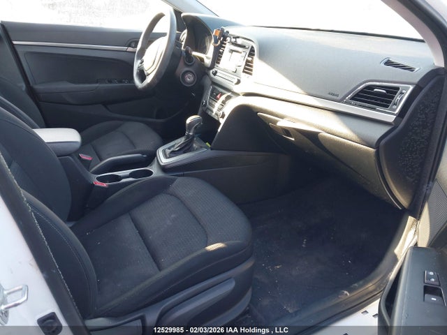 5NPD74LF3HH059126 Hyundai Elantra Le