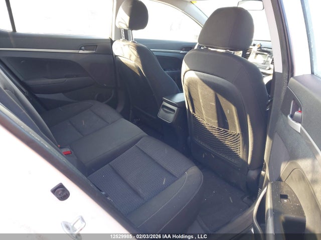 5NPD74LF3HH059126 Hyundai Elantra Le