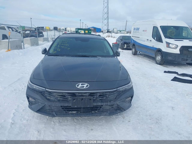 2025 Hyundai Elantra Preferred With Tech Package მანქანა იყიდება აუქციონზე, vin: KMHLM4DG7SU965039, აუქციონის ნომერი: 12529992