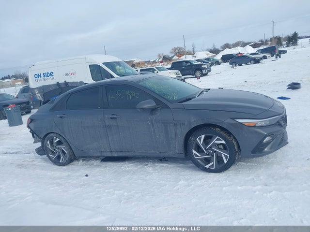 2025 Hyundai Elantra Preferred With Tech Package მანქანა იყიდება აუქციონზე, vin: KMHLM4DG7SU965039, აუქციონის ნომერი: 12529992