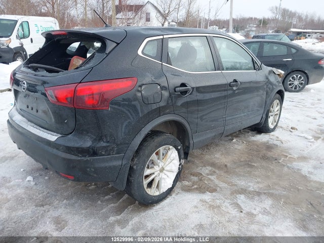 JN1BJ1CP5JW190321 Nissan Qashqai / Rogue Sport