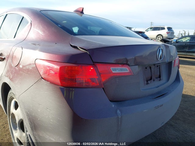 19VDE1F52FE400680 Acura Ilx Premium Package