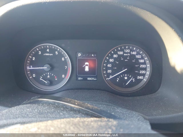 KM8J23A4XJU604601 Hyundai Tucson Base 2.0l