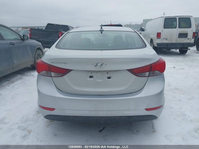 5NPDH4AE3FH560747 Hyundai Elantra Se/sport/limited