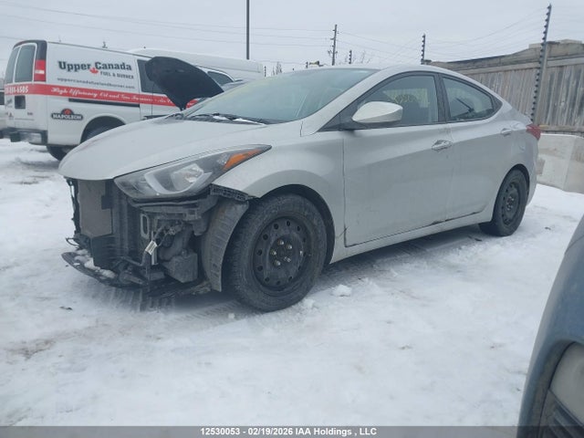 5NPDH4AE3FH560747 Hyundai Elantra Se/sport/limited