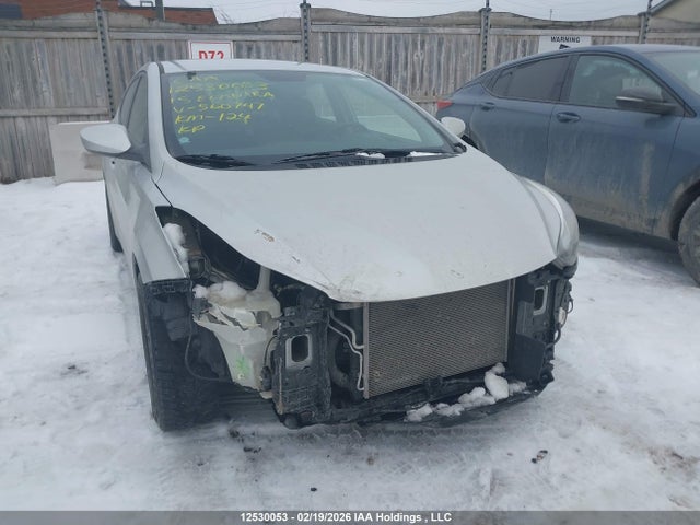 5NPDH4AE3FH560747 Hyundai Elantra Se/sport/limited