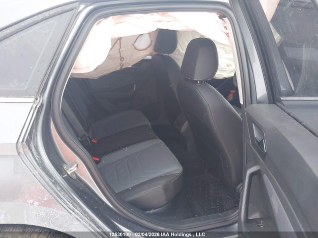3VWGX7BU6SM047940 Volkswagen Jetta Highline