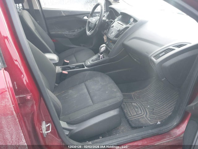 12530128 :رقم المزاد ، 1FADP3F24FL359470 vin ، 2015 Ford Focus Se مزاد بيع
