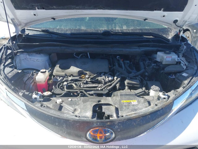 2022 Toyota Sienna მანქანა იყიდება აუქციონზე, vin: 5TDGRKEC3NS098223, აუქციონის ნომერი: 12530136