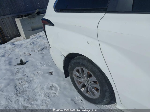 2022 Toyota Sienna მანქანა იყიდება აუქციონზე, vin: 5TDGRKEC3NS098223, აუქციონის ნომერი: 12530136