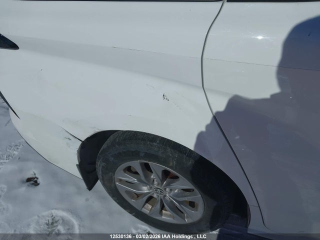 2022 Toyota Sienna მანქანა იყიდება აუქციონზე, vin: 5TDGRKEC3NS098223, აუქციონის ნომერი: 12530136