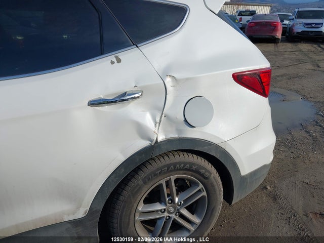 5XYZUDLBXJG517608 Hyundai Santa Fe Sport 2.4 Premium