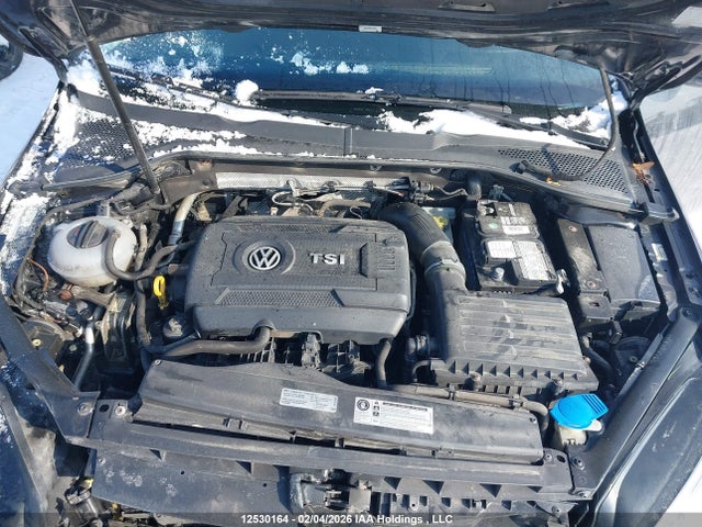 3VW117AU7GM068229 Volkswagen GOLF S