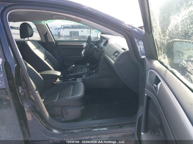 3VW117AU7GM068229 Volkswagen GOLF S