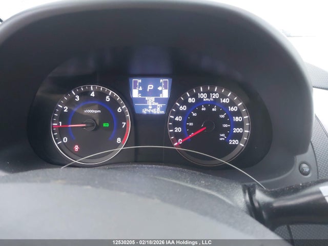 12530205 :رقم المزاد ، KMHCT4AE5GU991927 vin ، 2016 Hyundai Accent Gl مزاد بيع