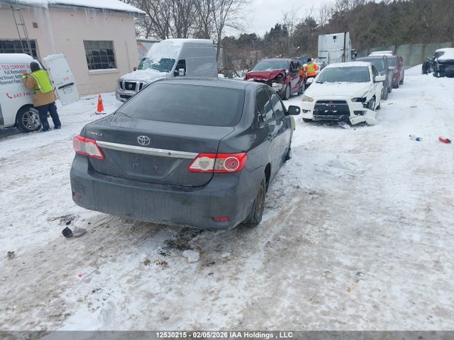 12530215 :رقم المزاد ، 2T1BU4EE2BC613092 vin ، 2011 Toyota Corolla Ce مزاد بيع