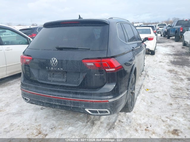 3VV4B7AX6NM061326 Volkswagen Tiguan Sel R-line