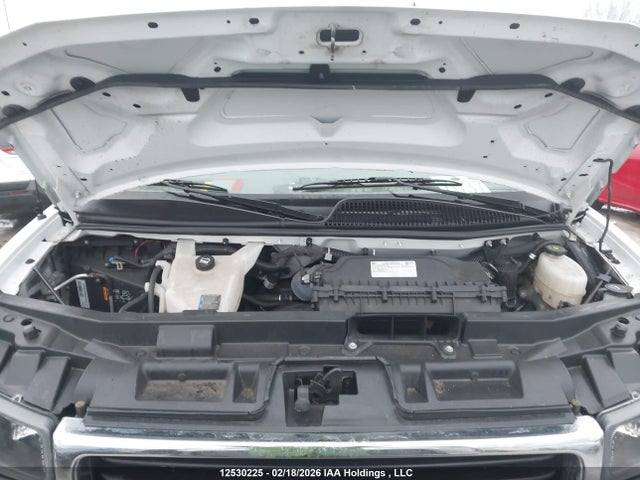 GMC Savana 2500 Work Van 2023 1GTW7AFP4P1152075 Image 10