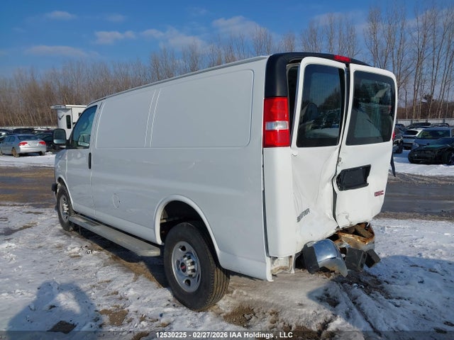 GMC Savana 2500 Work Van 2023 1GTW7AFP4P1152075 Image 3