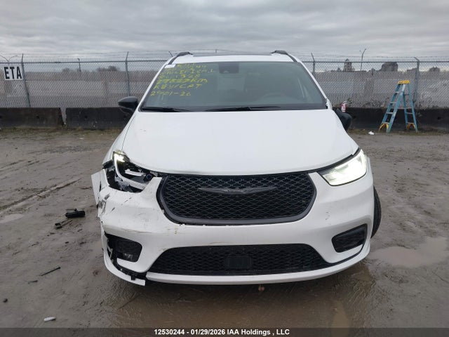 2C4RC1GGXSR601528 Chrysler Pacifica Limited