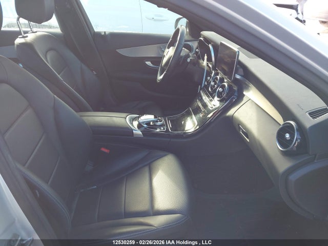 55SWF4KB7HU219192 Mercedes-Benz C 300 4matic
