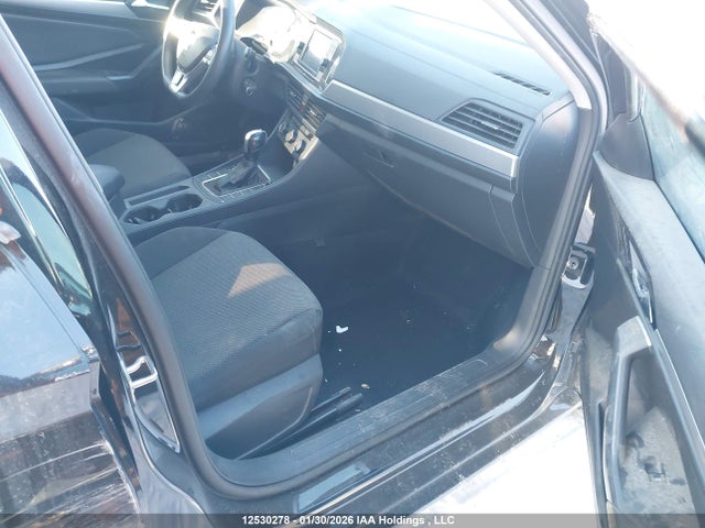 3VWC57BUXMM039573 Volkswagen Jetta Comfortline