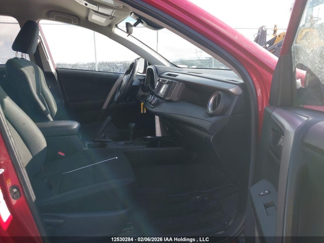 2T3BFREVXHW542858 Toyota RAV4 LE