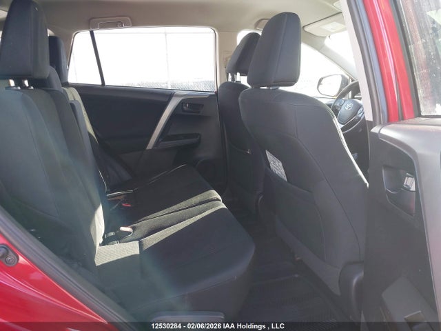 2T3BFREVXHW542858 Toyota RAV4 LE