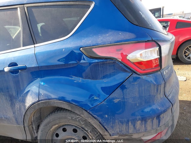 12530291 :رقم المزاد ، 1FMCU9HD0JUC82627 vin ، 2018 Ford Escape Sel مزاد بيع