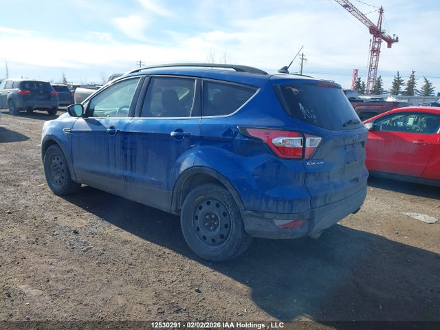 12530291 :رقم المزاد ، 1FMCU9HD0JUC82627 vin ، 2018 Ford Escape Sel مزاد بيع