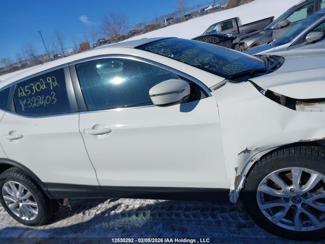 JN1BJ1AV3MW322403 Nissan Qashqai S