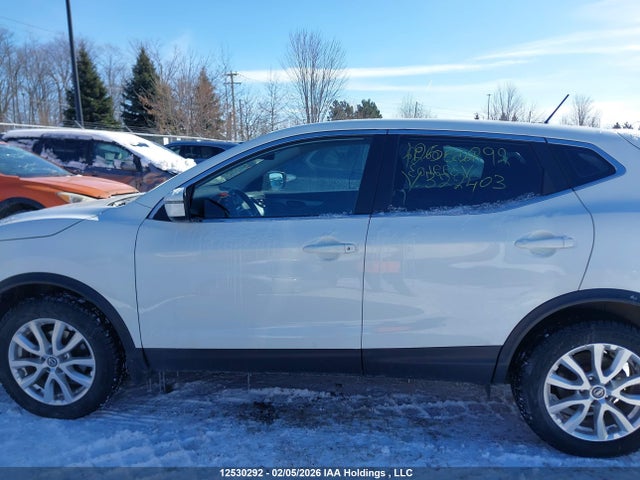 JN1BJ1AV3MW322403 Nissan Qashqai S