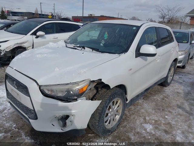 Mitsubishi RVR SE 2014 4A4AJ3AU7EE602823 Image 2