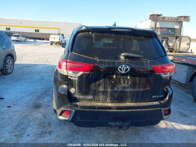 5TDJZRFH6JS533996 Toyota Highlander Se/xle