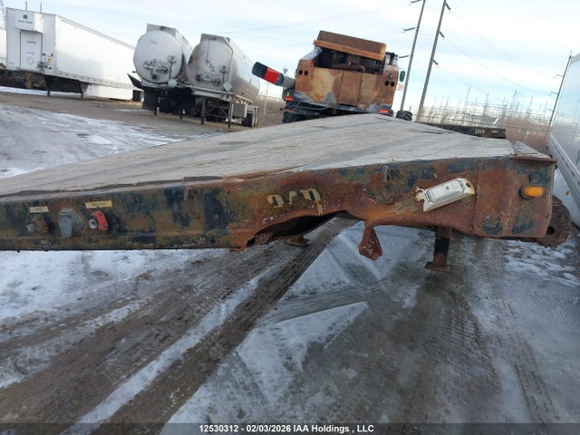 12530312 :رقم المزاد ، 13N128203D3560525 vin ، 2013 Fontaine Trailer Co  مزاد بيع