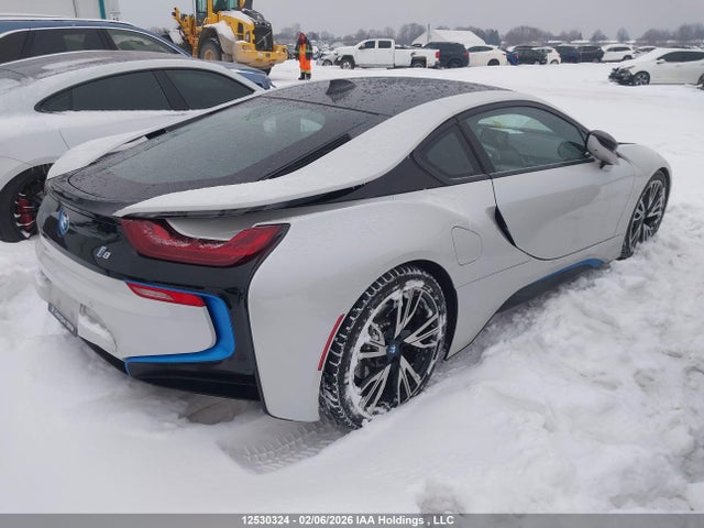 WBY2Z2C5XFV391430 BMW I8