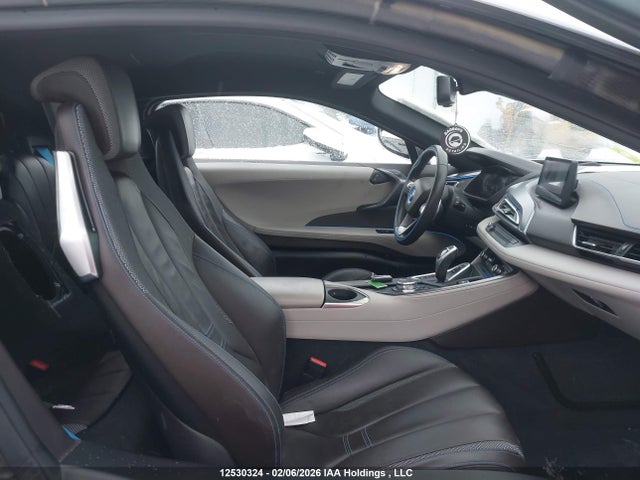 WBY2Z2C5XFV391430 BMW I8