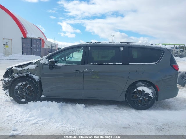 2C4RC1GG1SR603796 Chrysler Pacifica Limited