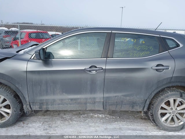 JN1BJ1CR0KW336420 Nissan Qashqai S/sl/sv