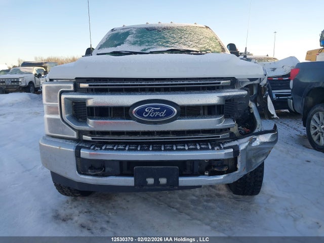 Ford F-350 Chassis Xlt 2022 1FD8W3F68NEC50140 Image 12