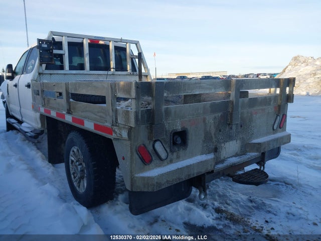 Ford F-350 Chassis Xlt 2022 1FD8W3F68NEC50140 Image 14
