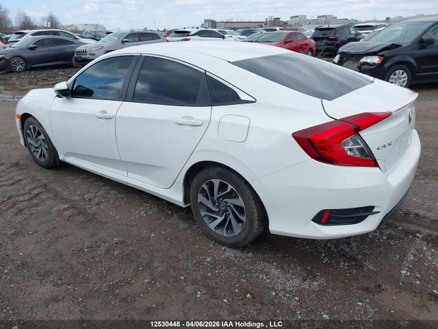 2HGFC2F64JH043327 Honda CIVIC SE
