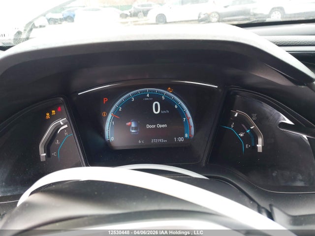 2HGFC2F64JH043327 Honda CIVIC SE