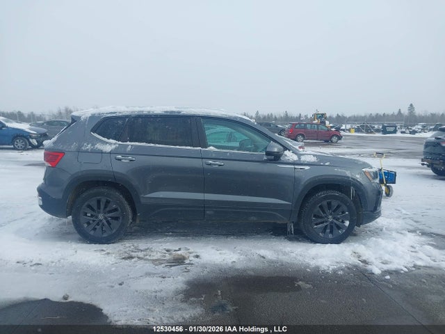 3VVSX7B23RM098738 Volkswagen Taos Comfortline