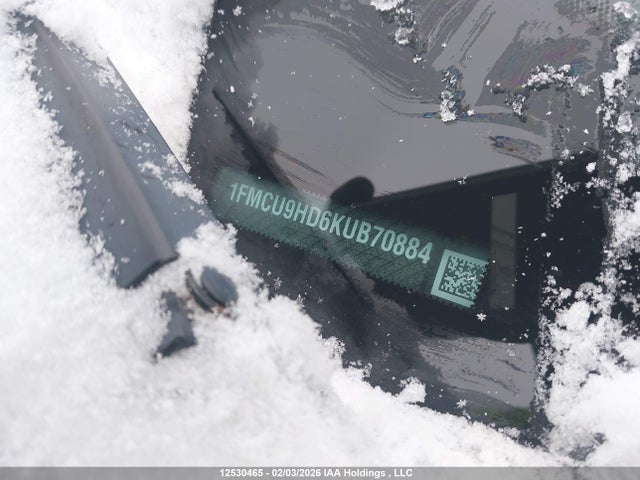 1FMCU9HD6KUB70884 Ford ESCAPE SEL