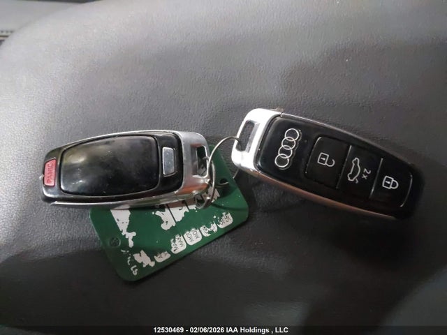 WA1MXAF70MD033869 Audi Q7 Progressiv