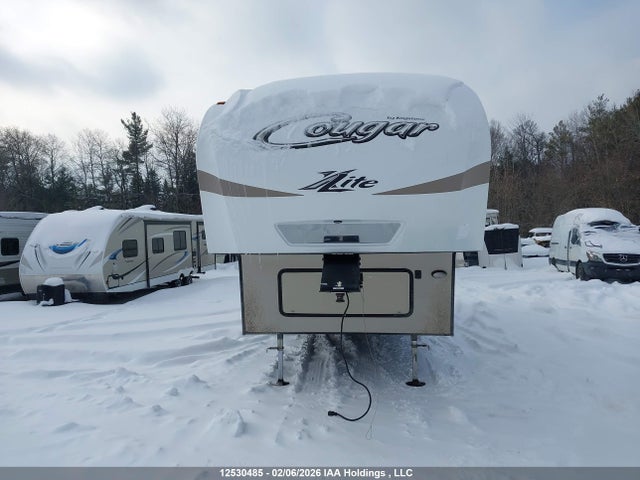 4YDF29R25G2506156 Cougar Roulotte 40pieds